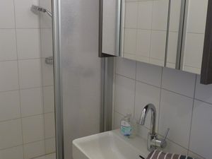 22078067-Ferienwohnung-2--300x225-5