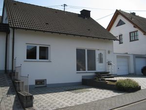 22097965-Ferienwohnung-10--300x225-1