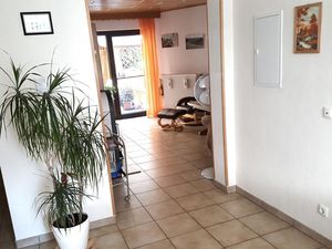 22028079-Ferienwohnung-2--300x225-5