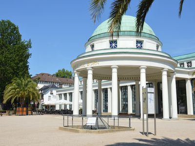 Direkt am Brunnenplatz gelegen