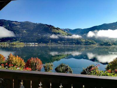 Ausblick vom Balkon im Herbst