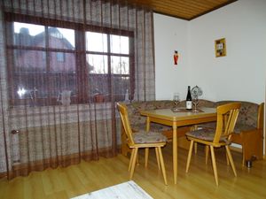 16342377-Ferienwohnung-2--300x225-5