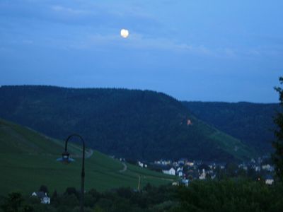 Blick auf Traben-Trabach bei Nacht