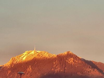 Ausblick vom Esstisch zum Grünten