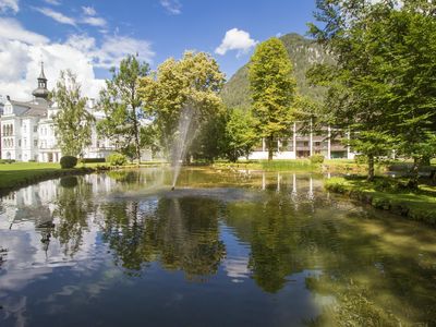 Apartmentanlage Grubhof mit dem Schloss Grubhof