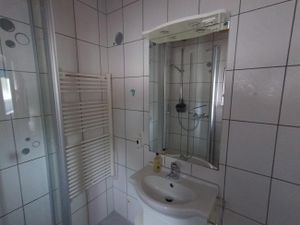 18292388-Ferienwohnung-3--300x225-5