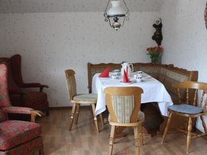 3807200-Ferienwohnung-4--300x225-5