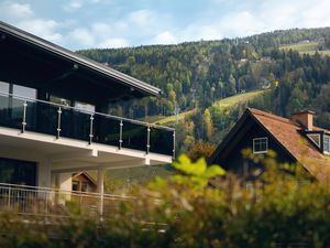 Berblick auf die Planai und Hochwurzen inklusive