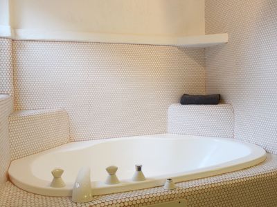 1. Badezimmer - Badewanne