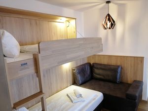 17981365-Ferienwohnung-7--300x225-4