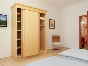 Schrank