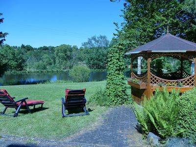 Liegewiese direkt am Haus