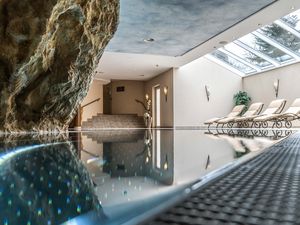 Panorama Indoor Pool