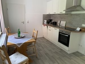 21745435-Ferienwohnung-4--300x225-5