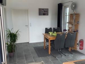 23094075-Ferienwohnung-4--300x225-3