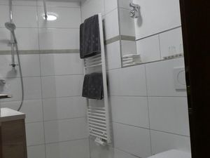 23089585-Ferienwohnung-2--300x225-5