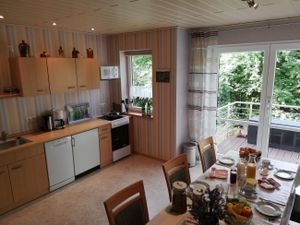 22511805-Ferienwohnung-4--300x225-5