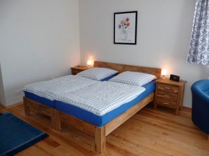 23162745-Ferienwohnung-3--300x225-5