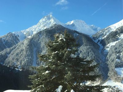 Aussicht vom Speisetisch zum Rütihorn (2348m)