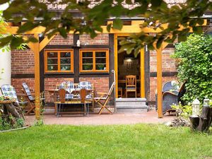 Terrasse vor dem Haus