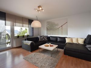 23287446-Ferienwohnung-2--300x225-4