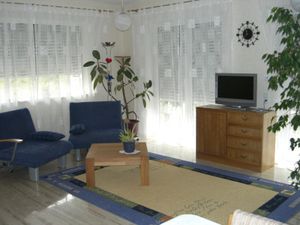 23298983-Ferienwohnung-2--300x225-2