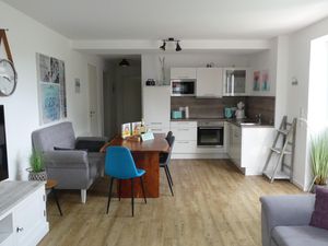 23279848-Ferienwohnung-6--300x225-4