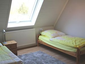 Celle-Ferienwohnung-Pauls-Schlafzimmer2