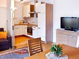 23360232-Ferienwohnung-4--300x225-4