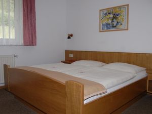 23360576-Ferienwohnung-4--300x225-4