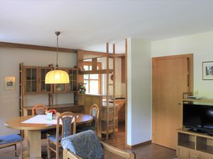 23360778-Ferienwohnung-4--300x225-0