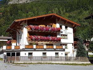 Sommer_Haus_Alpenflora