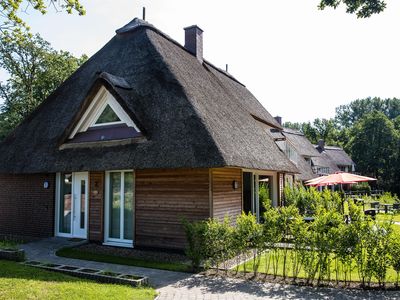 Blick in den Garten auf Haus 3