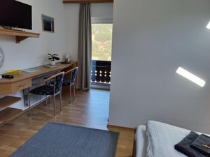 19273038-Ferienwohnung-6--300x225-3