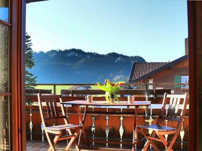 Balkon mit Panorama - Sonnenstrahl