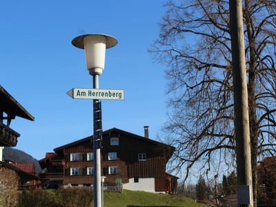 Ferienwohnung liegt "Am Herrenberg"