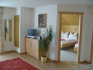 23474028-Ferienwohnung-5--300x225-5