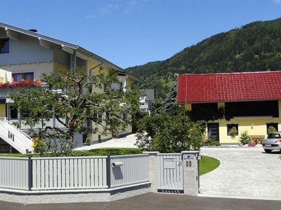 Gästehaus mit Parkplatz