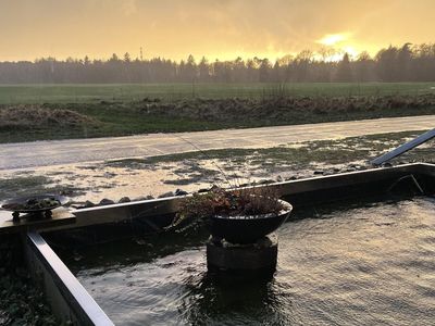 Regenwasserbecken vor dem Haus