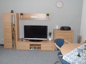 23490470-Ferienwohnung-2--300x225-5