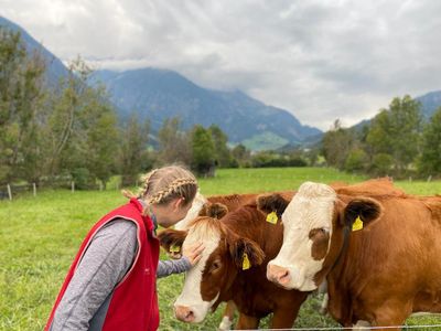 Klara mit Kalbinnen