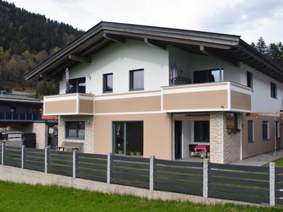 Haus-1