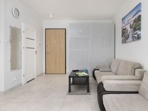 23516937-Ferienwohnung-4--300x225-4