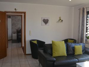 23513538-Ferienwohnung-3--300x225-4