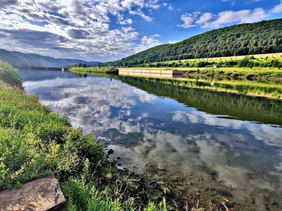 Blick zur Schleuse Zeltingen-Rachtig