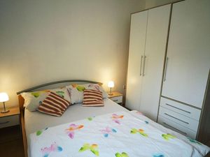 23388273-Ferienwohnung-4--300x225-5