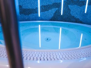 City Spa Whirlpool Hotel Cella Central