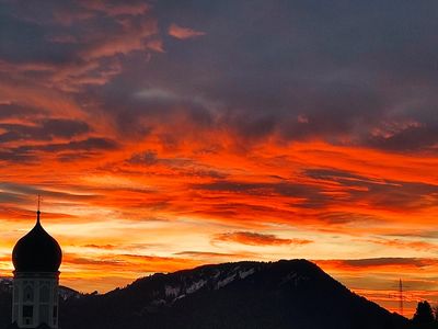 Himmel brennt über Rettenberg