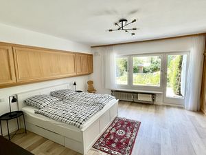 23473242-Ferienwohnung-10--300x225-2