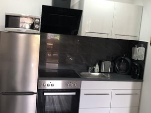 23557281-Ferienwohnung-2--300x225-5